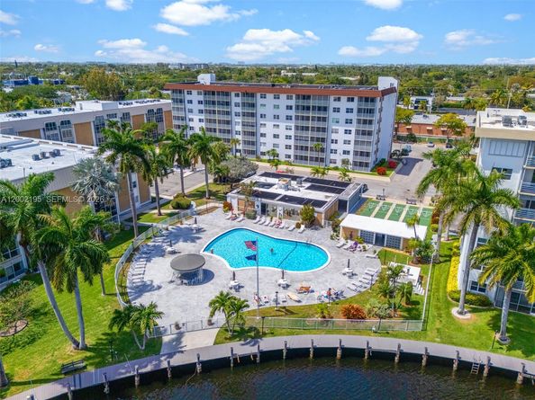 3050 NE 16th Avenue 605, Oakland Park FL 33334