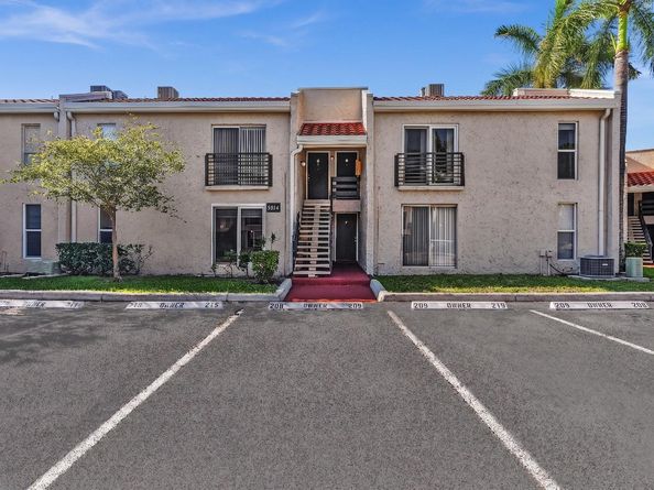 5314 NE 6 Avenue E20, Oakland Park FL 33334