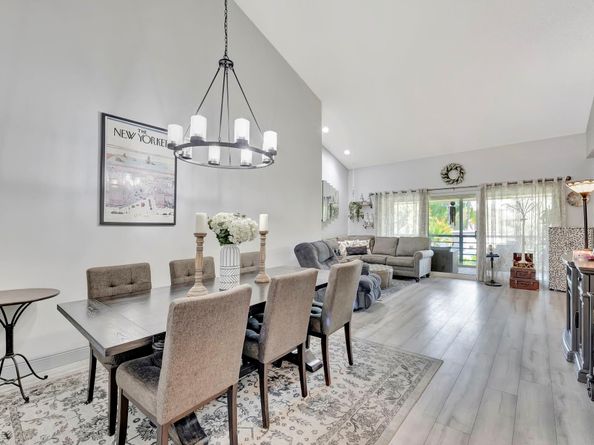 8799 Holly Ct 202, Tamarac FL 33321