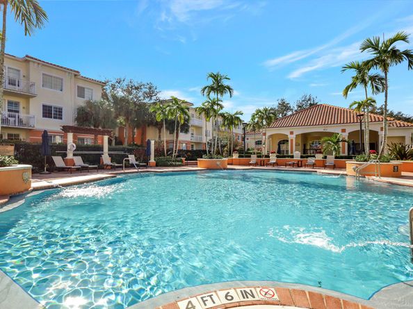 9873 Baywinds Drive 5302, West Palm Beach FL 33411