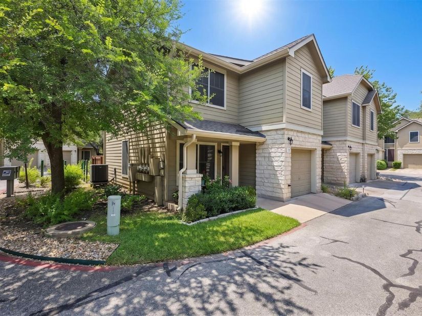 4400 Switch Willo 29, Austin TX 78727