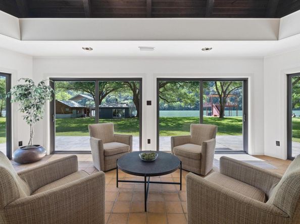 2401 Manana ST, Austin TX 78730