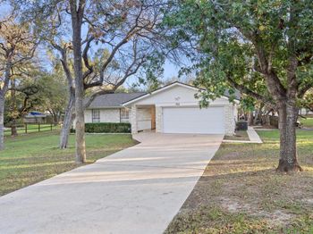 702 Bosque TRL