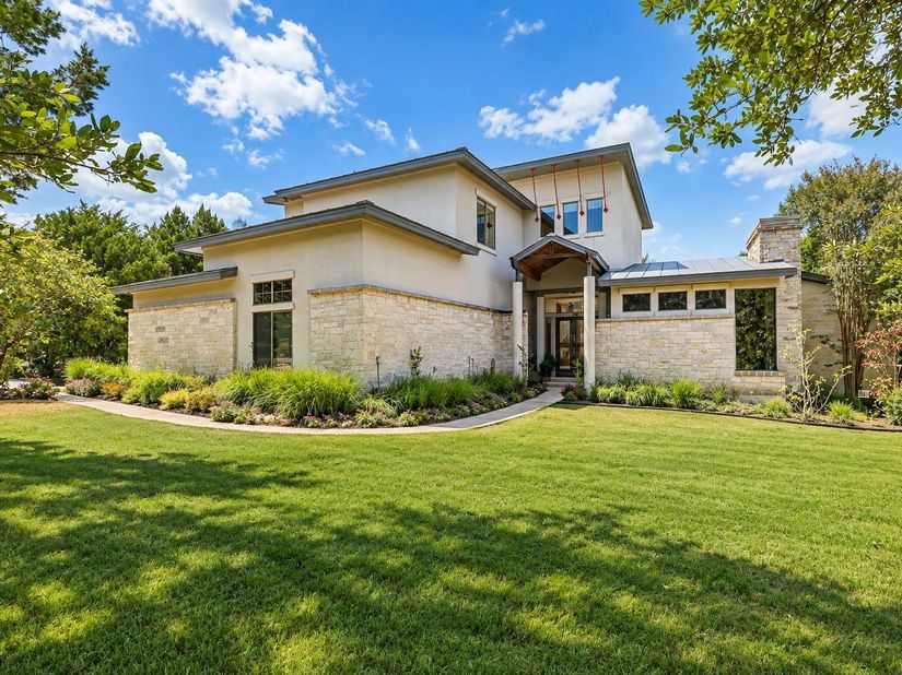 5910 Travis Woods CV, Austin TX 78734