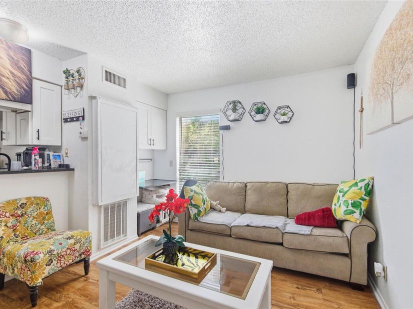 2801 Hemphill PARK A201, Austin TX 78705