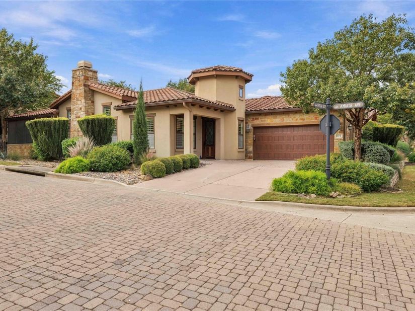 204 Amiata Ave 86, Lakeway TX 78734