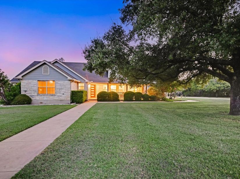 106 Lakeview LN, Georgetown TX 78633