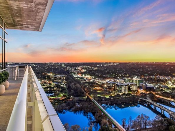 222 West Ave 3002, Austin TX 78701