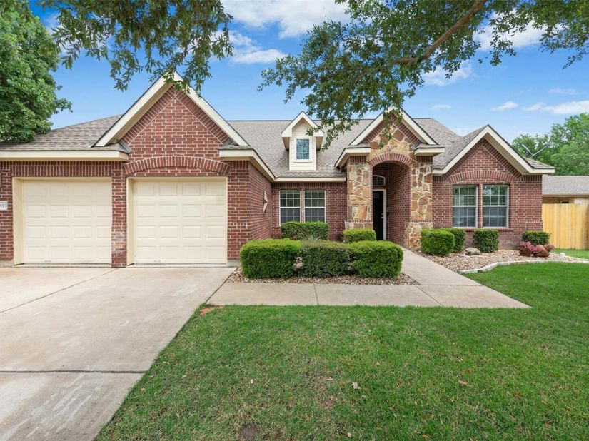 30013 Edgewood DR, Georgetown TX 78628