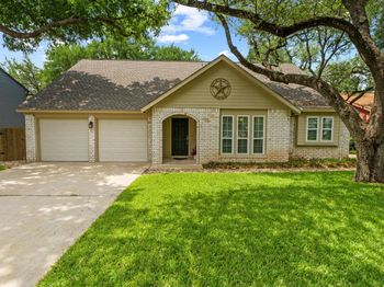 4107 Columbine DR