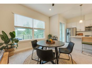 12001 Vista Parke DR