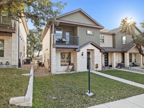 575 Demarett DR, Point Venture TX 78645