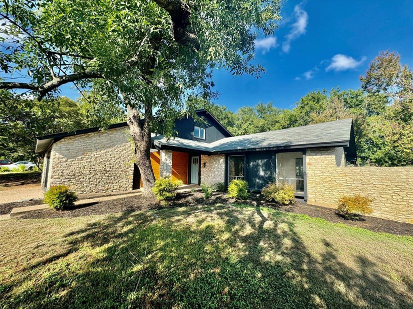 9506 Stonebridge Dr, Austin TX 78758