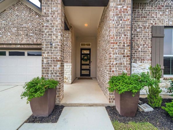 417 Peace Pipe WAY, Georgetown TX 78628