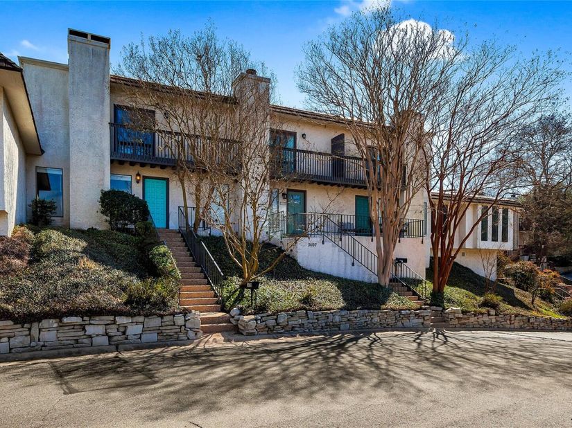 3607 Las Colinas DR B, Austin TX 78731