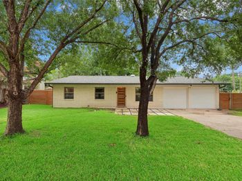 8601 Winding WALK