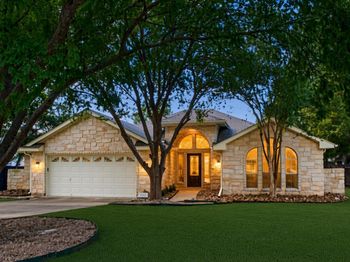 29000 Colonial Dr