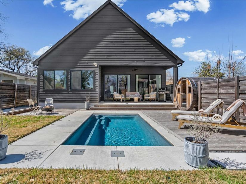 5907 Nancy DR 1, Austin TX 78745