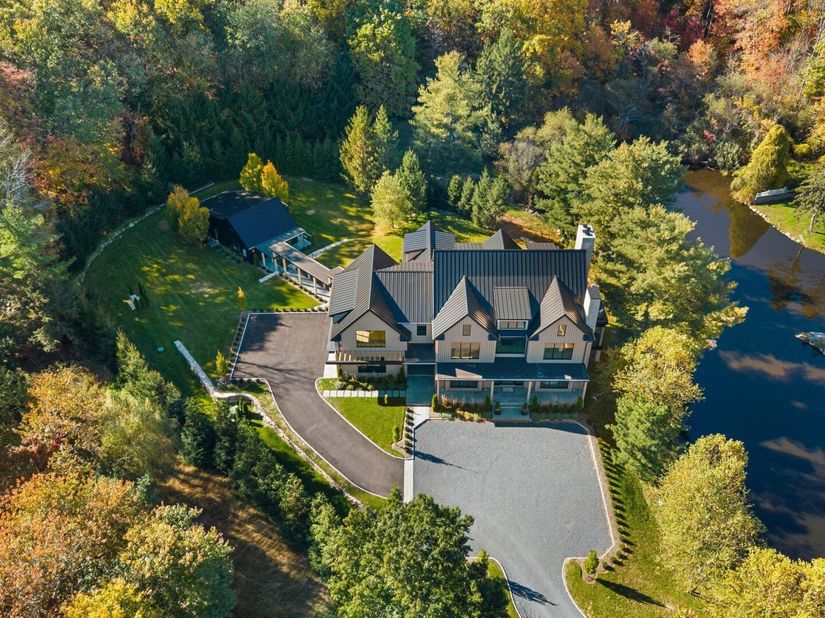 259 Frogtown Road, New Canaan CT 06840