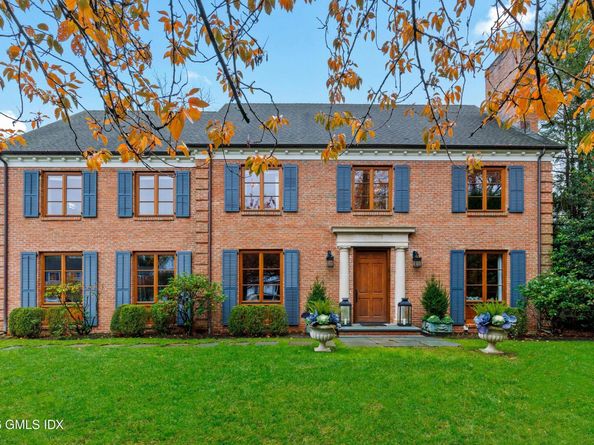 15 Field Road, Riverside CT 06878
