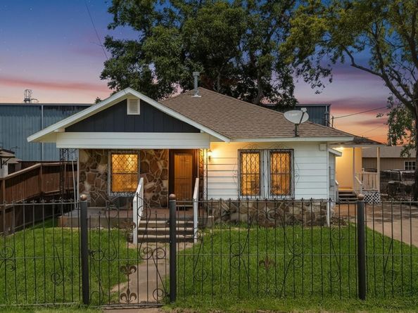 6633 Avenue T, Houston TX 77011