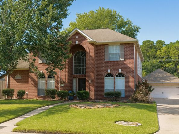 3306 Elmcrest Drive, Houston TX 77088