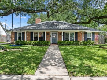 8014 Meadowvale Drive