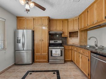 10319 Dunvegan Way