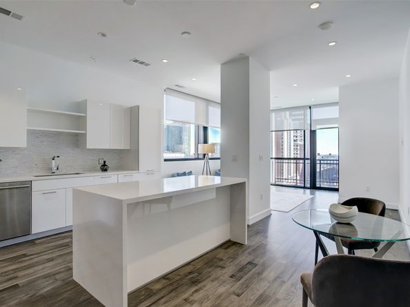 1211 Caroline Street 1001, Houston TX 77002