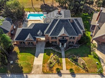 24611 W Kingscrest Circle