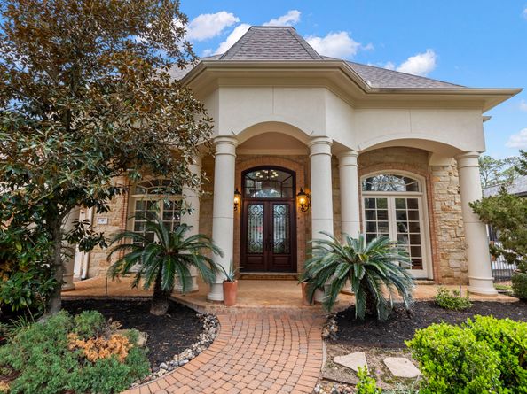 6 Harmony Links Place, The Woodlands TX 77382