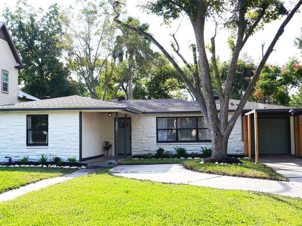 3221 Durhill Street, Houston TX 77025