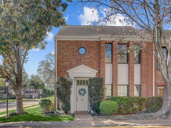 702 Augusta Drive 702, Houston TX 77057