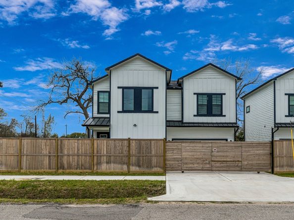 2720 Spence Road, Houston TX 77093