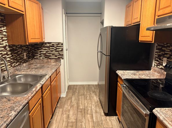 9707 Richmond Avenue 96, Houston TX 77042