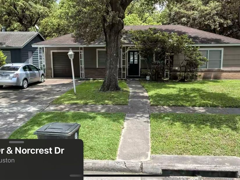 1838 Norcrest Drive, Houston TX 77055