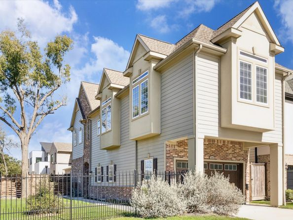 1148 Du Barry Lane, Houston TX 77018