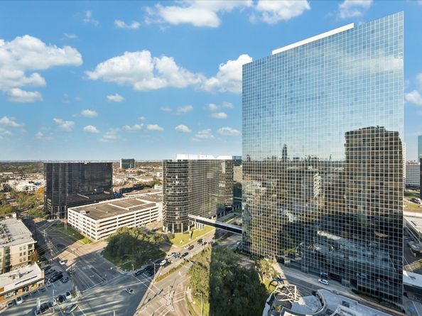 14 Greenway Plaza 22M/R, Houston TX 77046