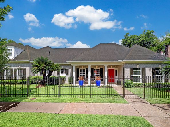 4401 Roseland Street, Houston TX 77006