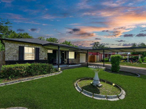 3330 Dulcrest Street, Houston TX 77051