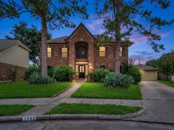 1702 Lake Geneva Court