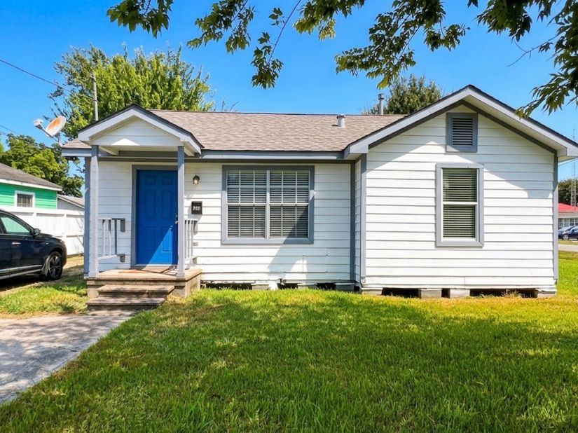 7931 Keller Street, Houston TX 77012