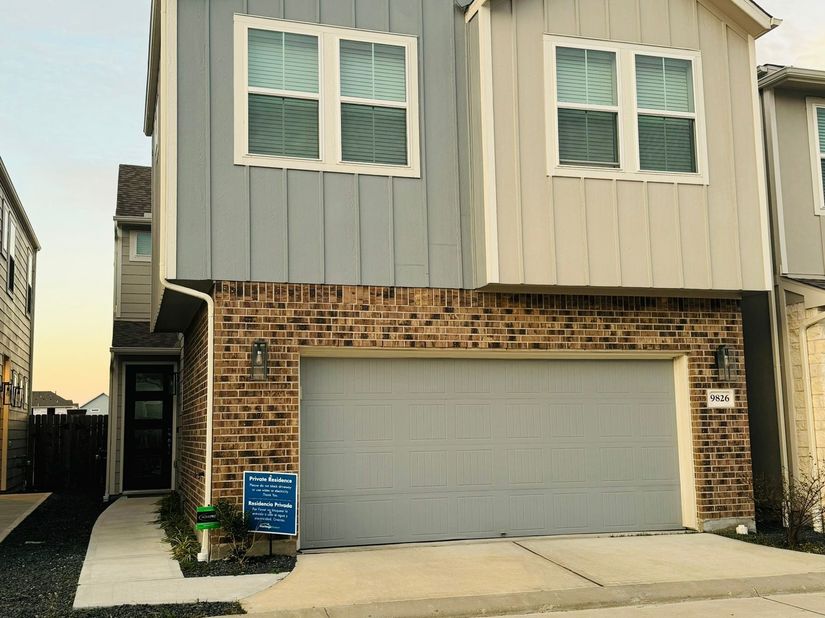 9826 Magnolia Village Lane, Houston TX 77080