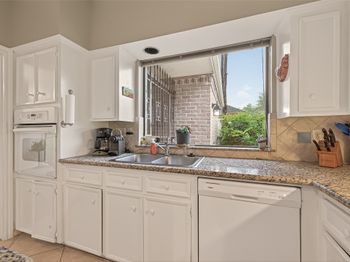 11614 Cedar Creek