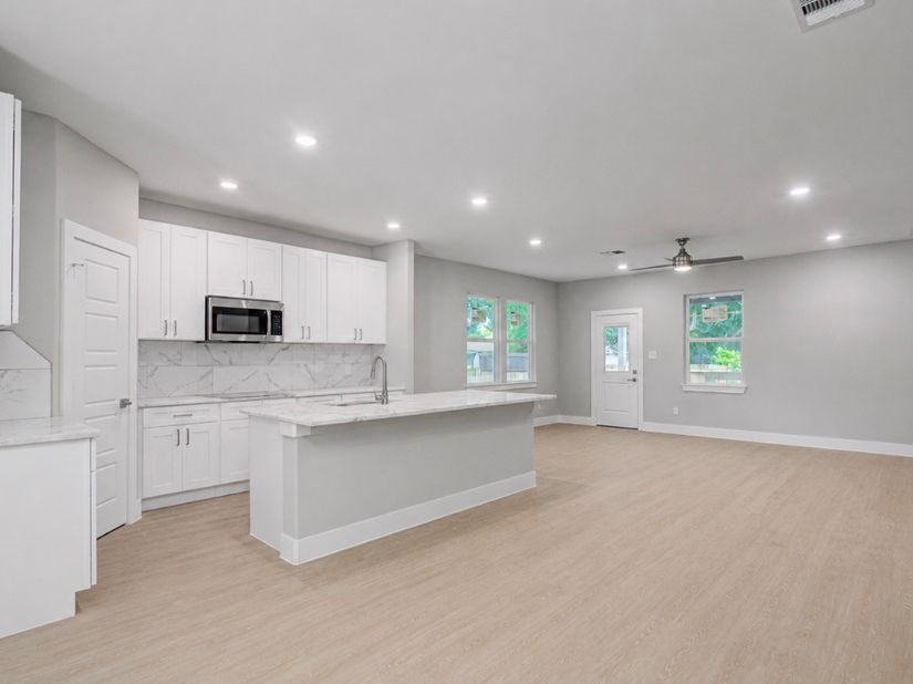 5447 N Shady Creek Drive, Houston TX 77017