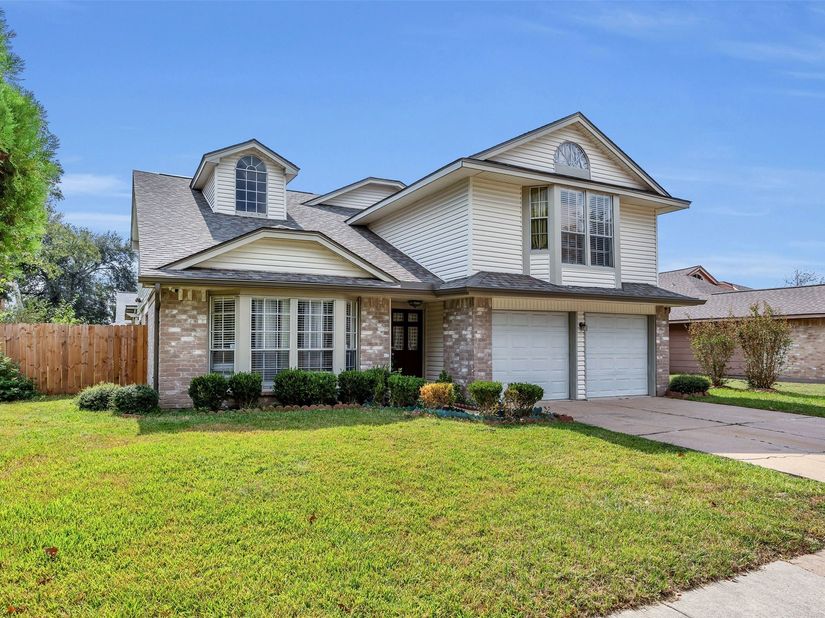 15619 Beechnut Street, Houston TX 77083