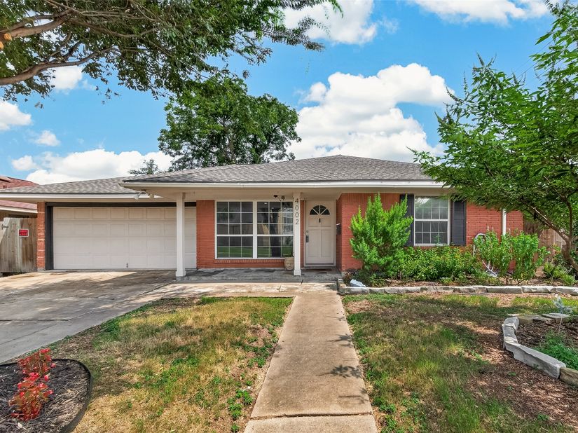 4002 Cheena Drive, Houston TX 77025