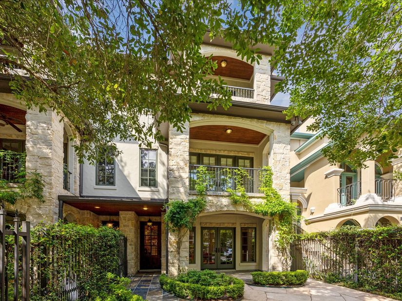 6308 Pickens Street B, Houston TX 77007