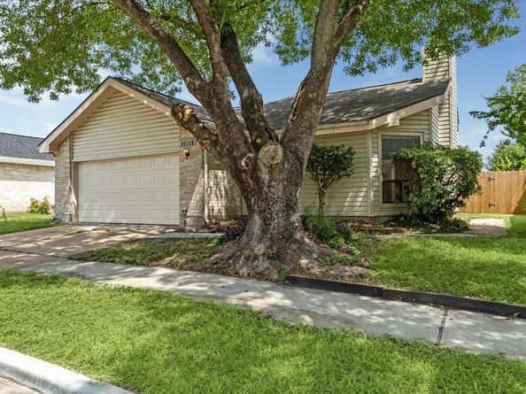 13534 Clarewood Drive, Houston TX 77083