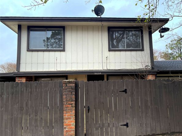 12023 Greenwood Forest Drive B, Houston TX 77066